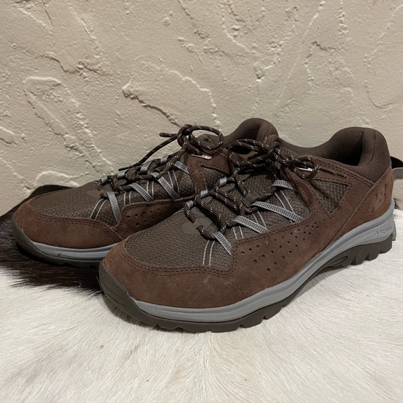 NEW BALANCE Women’s Brown Hiking Walking Shoes - wide fit - Picture 2 of 11
